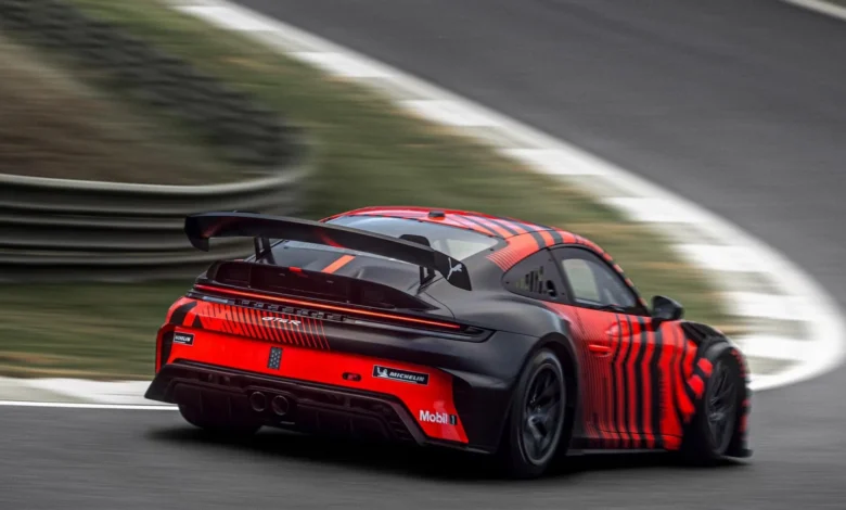 بورشه-911-gt4-r-الجديدة.-خليفة-718-كايمان-في-عالم-سباقات-gt4